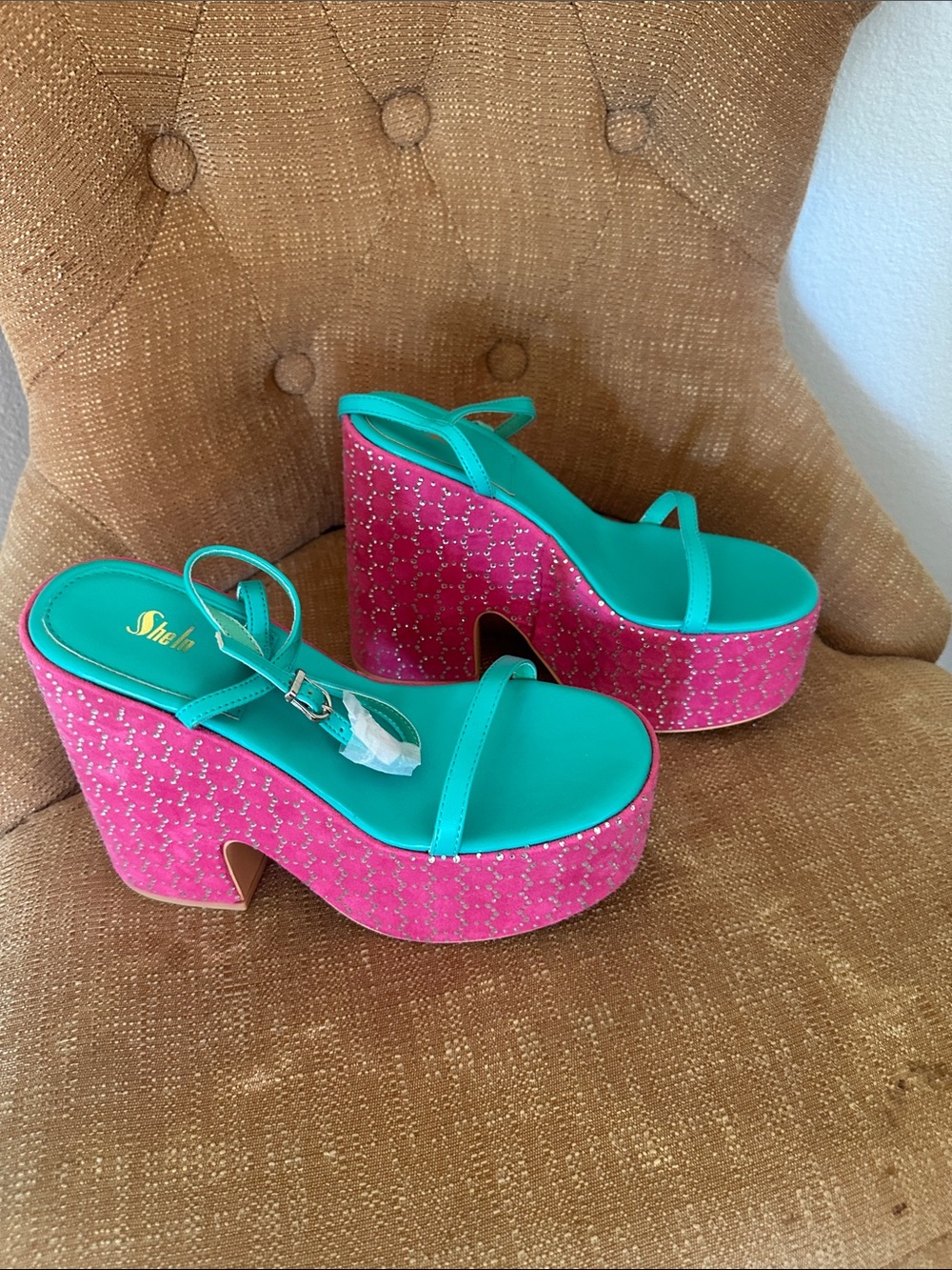 NWOT Shoe Dazzle Teal and Hot Pink Glitter Platform Sandals